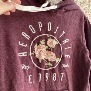 Aeropostale women’s purple sweatshirt hoodie extra small with embroidery flowers